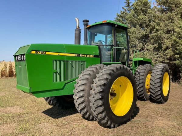 John Deere 8760 Tractor