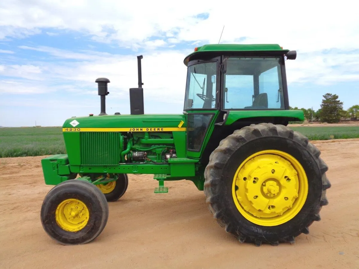 John Deere 4230 Tractor